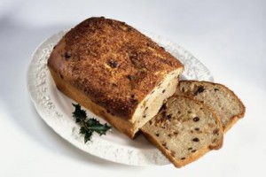 Yule bread with slices on a plate